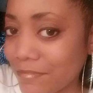 Meet your Posher, Monique